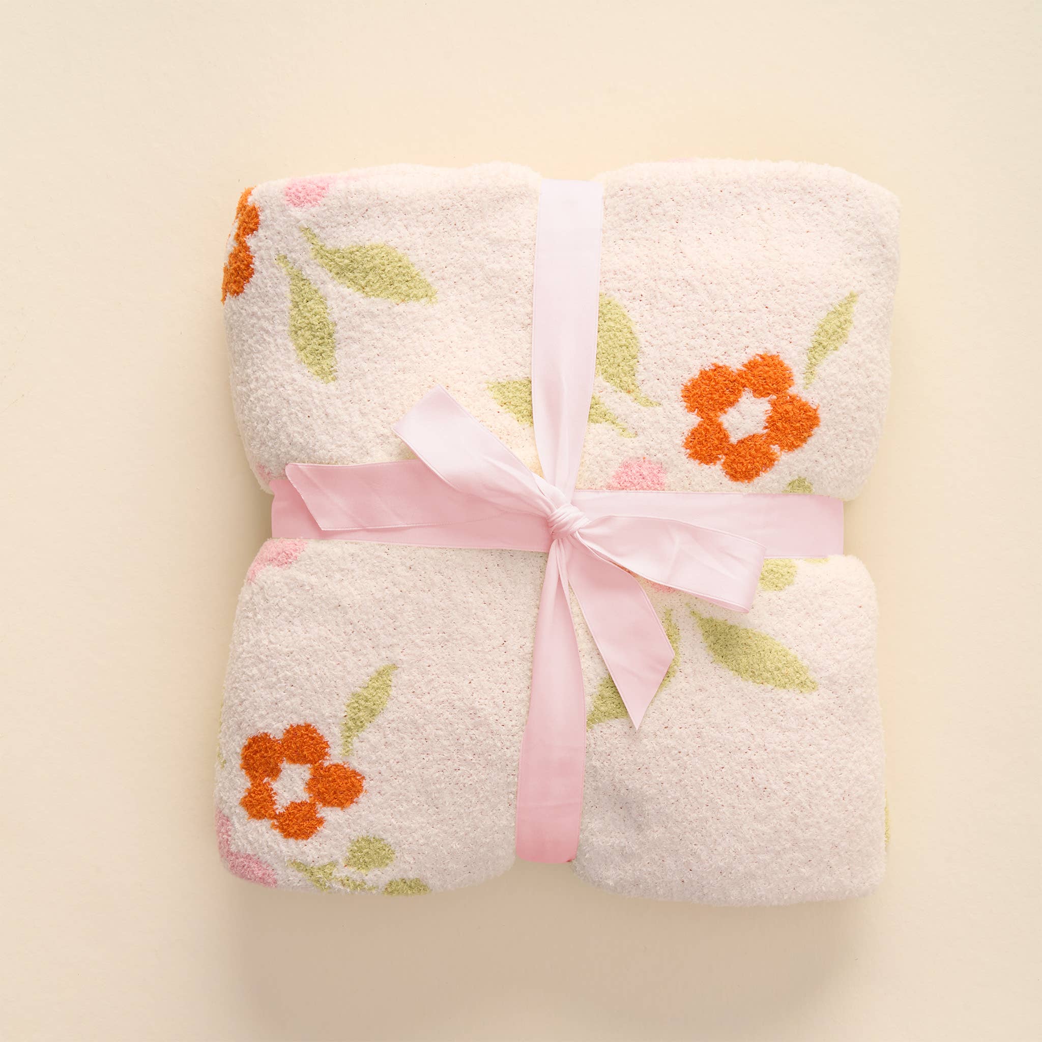 The Darling Effect - Cozy Dreams Luxe Blanket-Scalloped Floral Pink