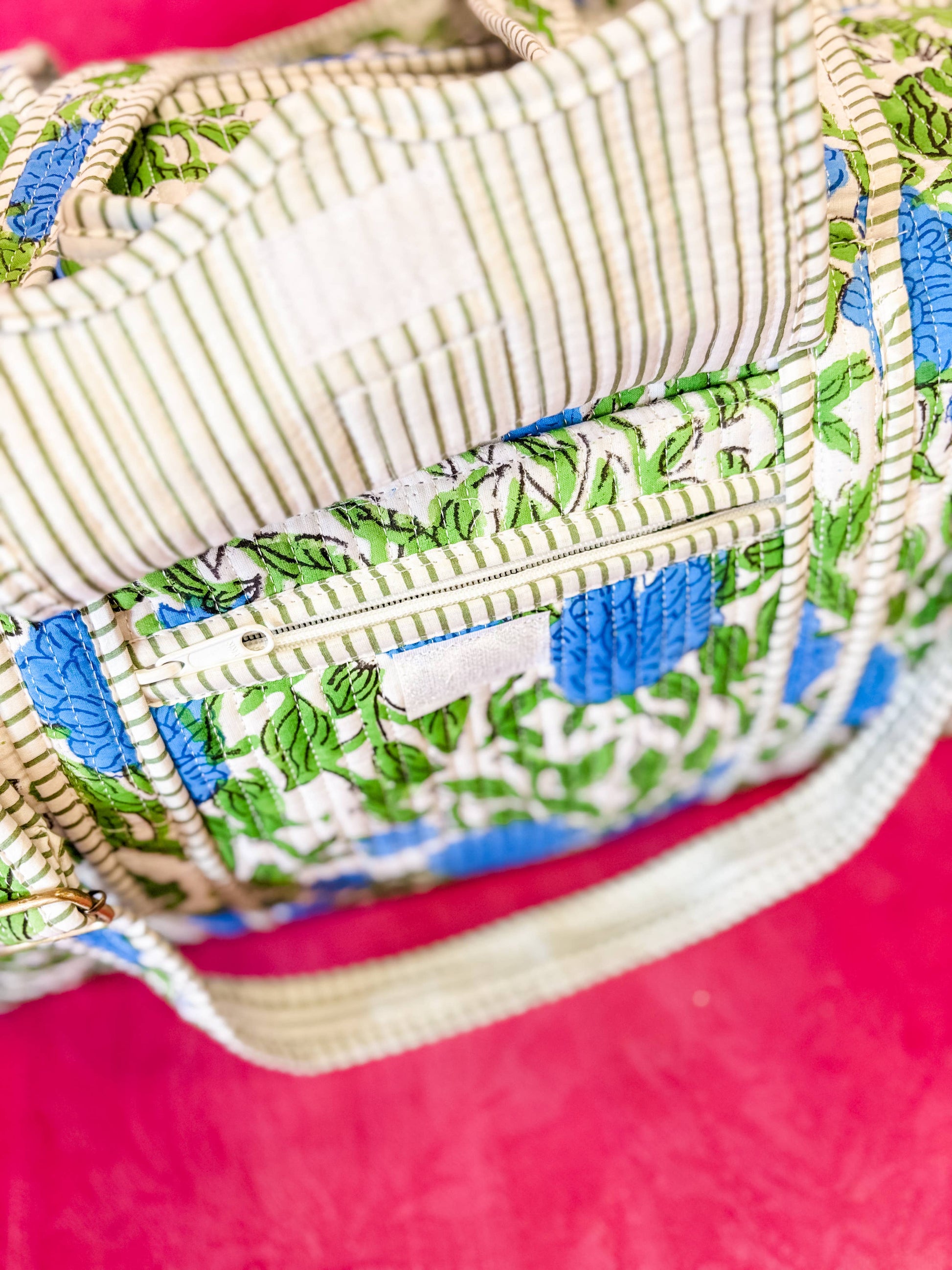 Heart of Grace - Charleston Large Scalloped Quilted Duffle Bag