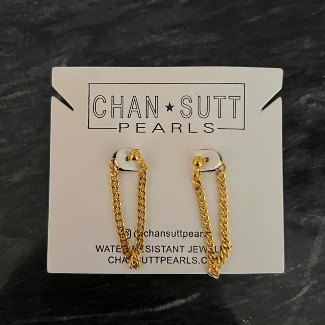 Chan Sutt Pearls - Holly Earrings
