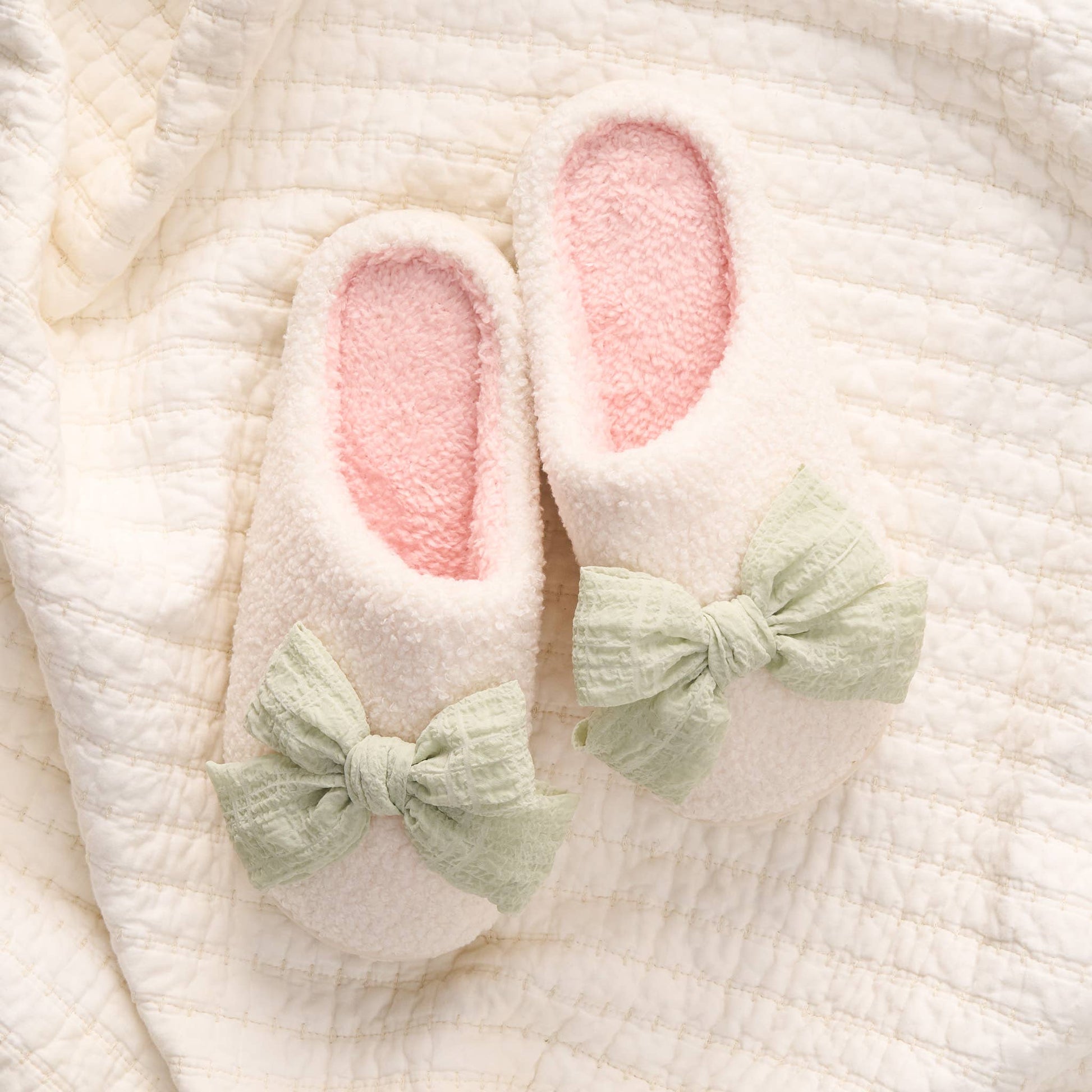 The Darling Effect - Fuzzy Slippers-Betty Bow Sage (Mixed - 2 S/M and 2 M/L)