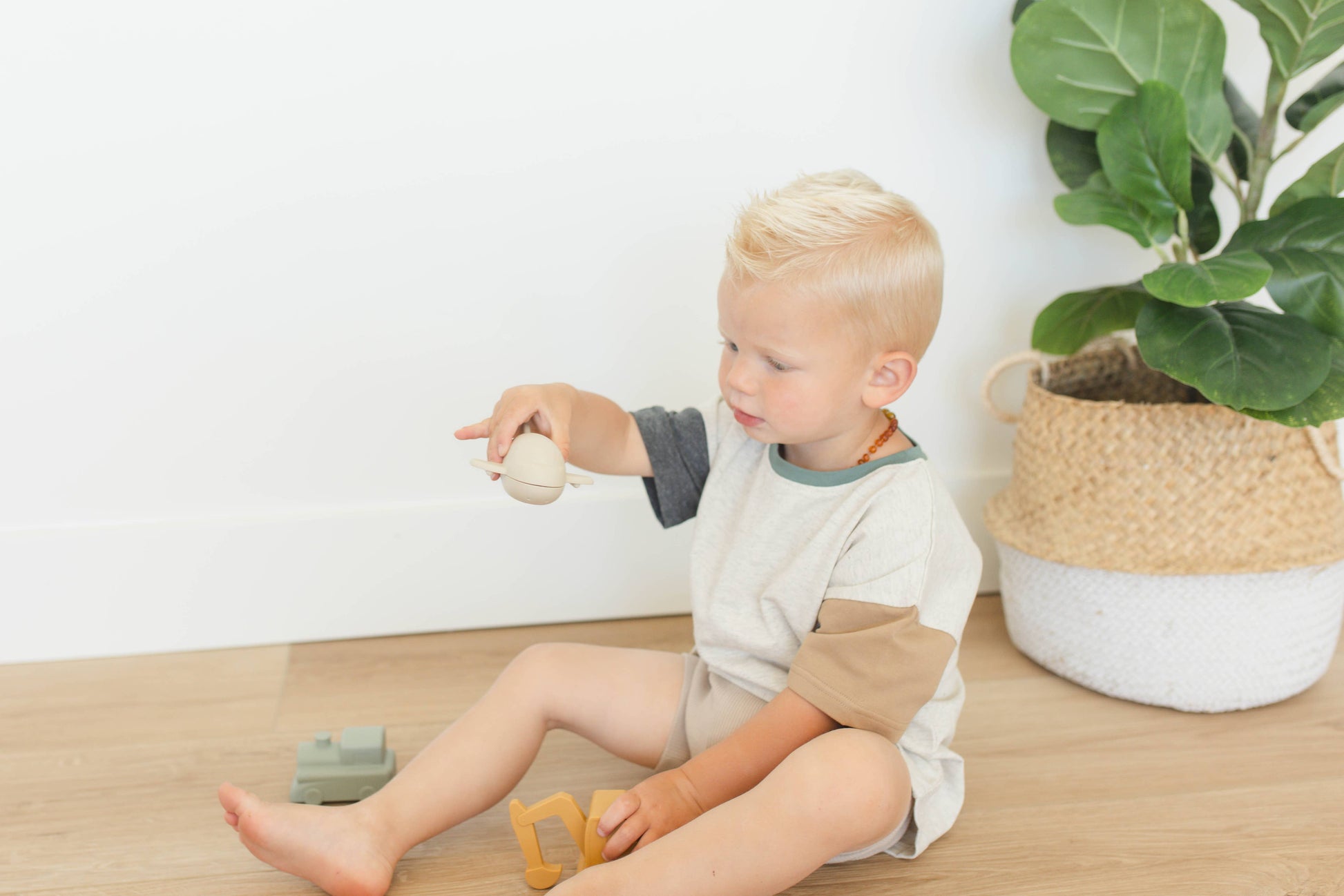 Brooklyn Neutral - Vehicle Bath Toy Set