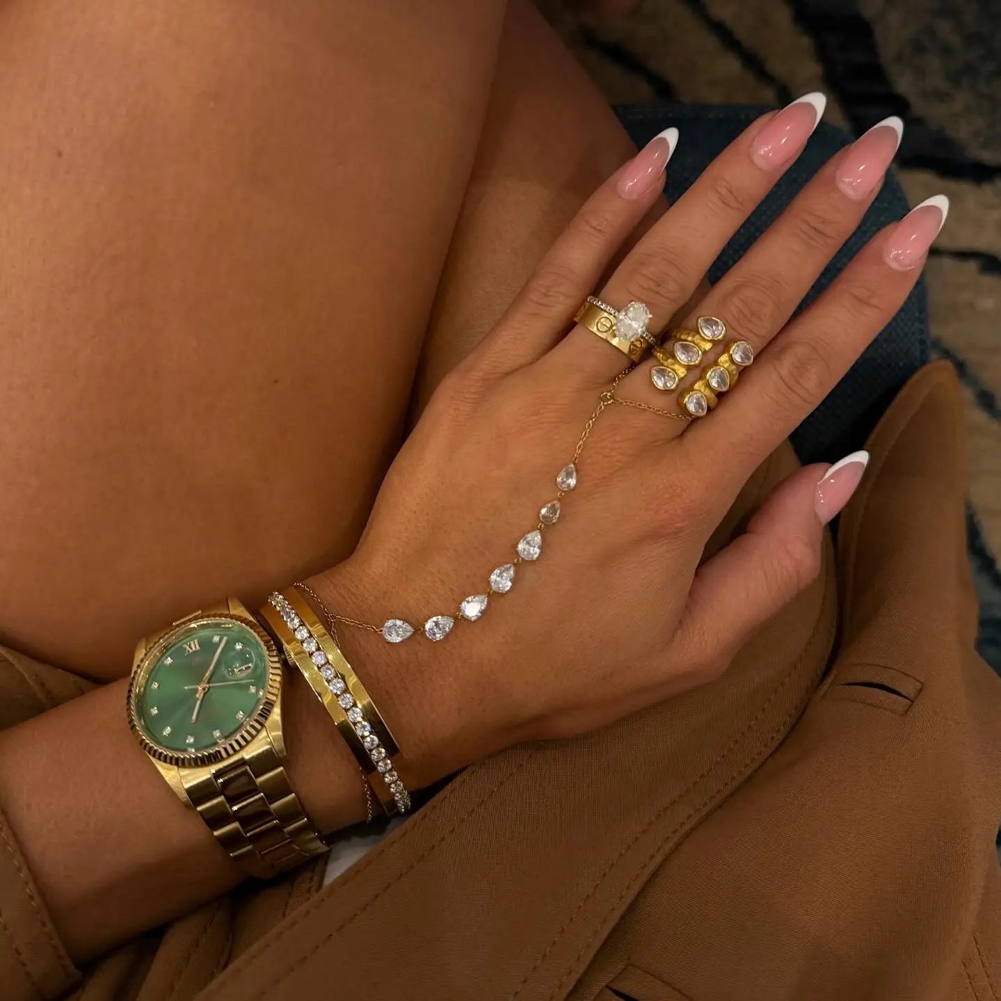 Chan Sutt Pearls - Gold Bling Hand Chain