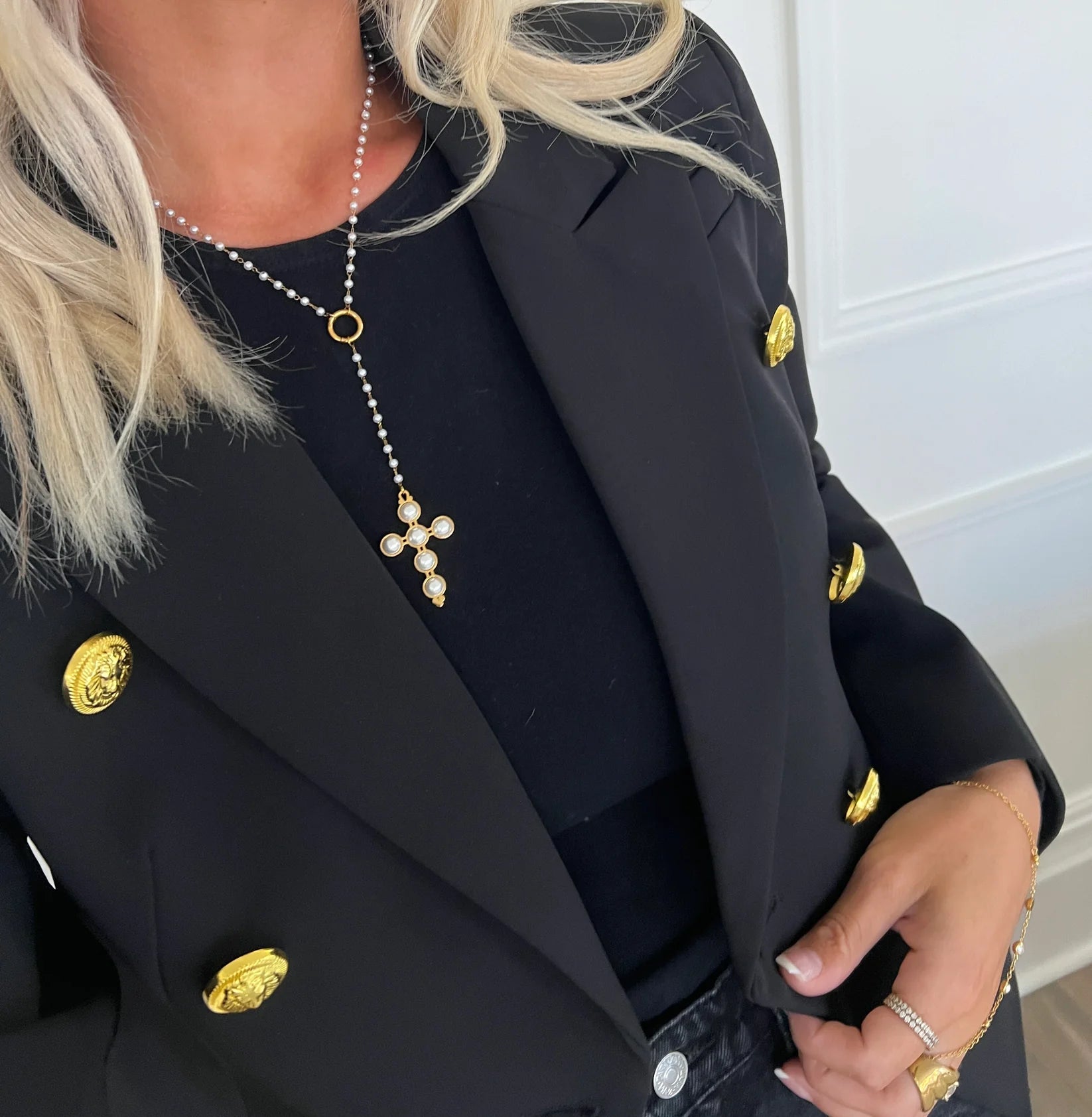 Chan Sutt Pearls - Lariat Pearl Cross Necklace