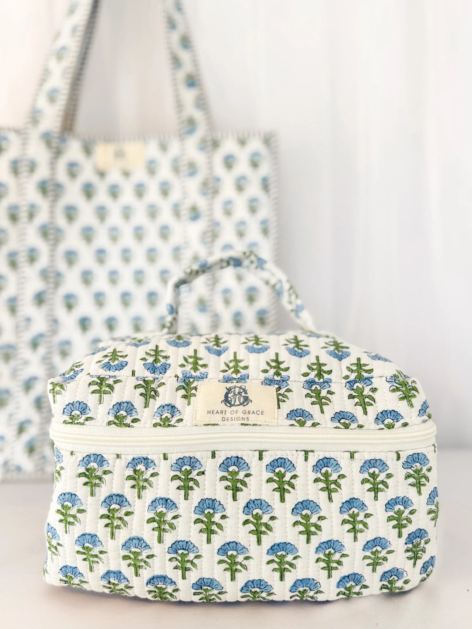 Heart of Grace - Carolina Quilted Cosmetic Bag Set