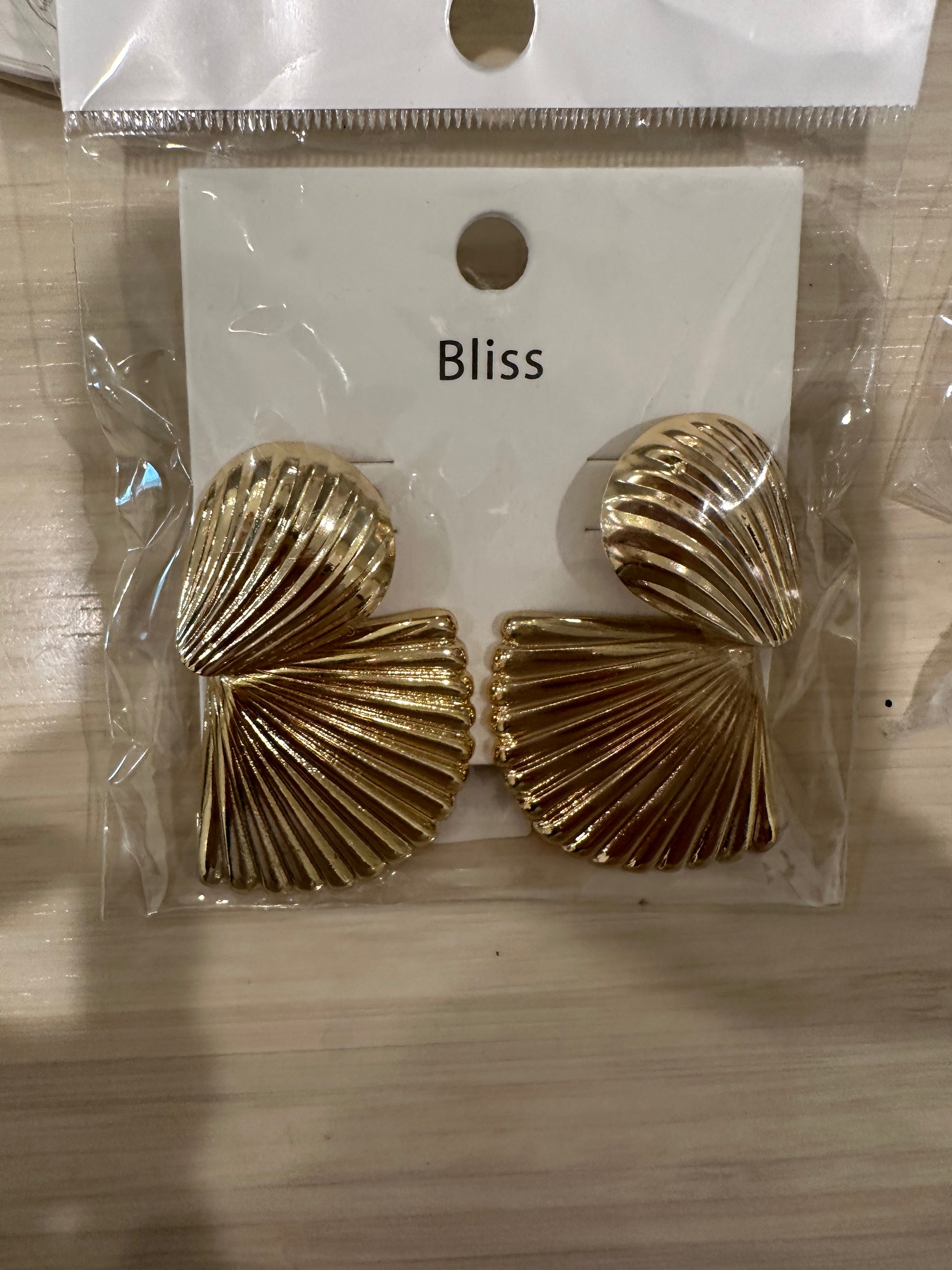 Double Shell Studded Earring