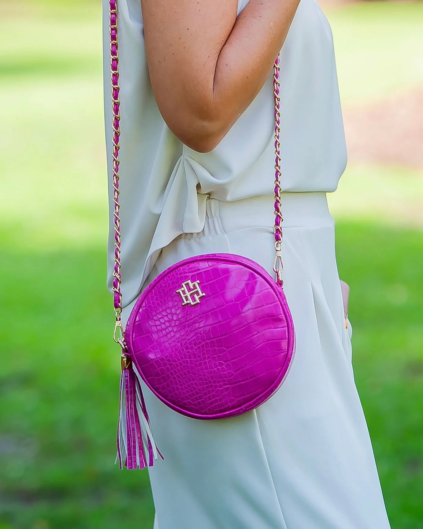 Caroline Hill - Cece Circular Crossbody Hot Pink EC