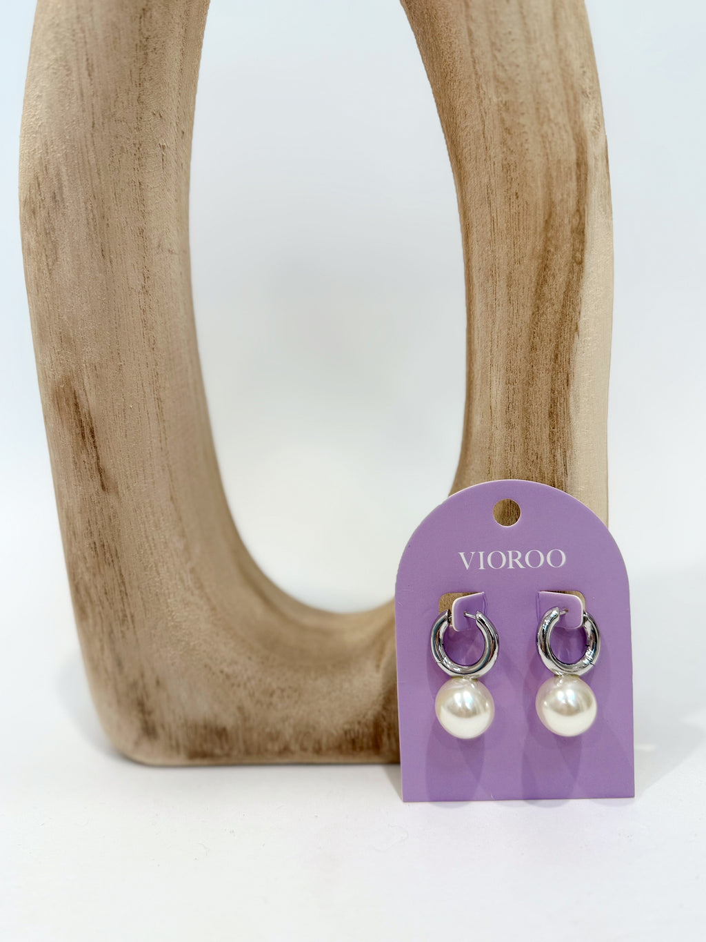 VIOROO The Hepburn Huggie Earring