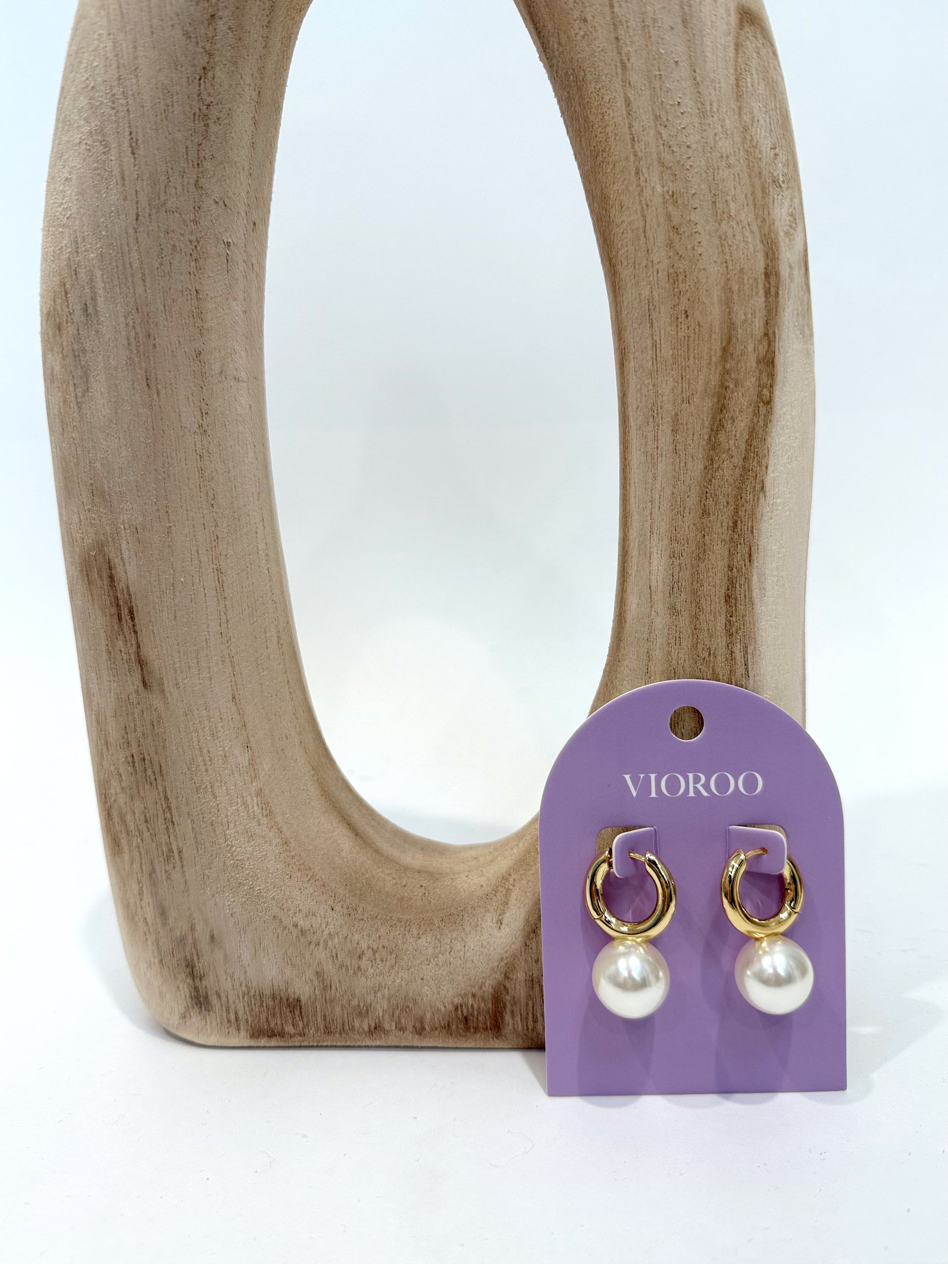 VIOROO The Hepburn Huggie Earring