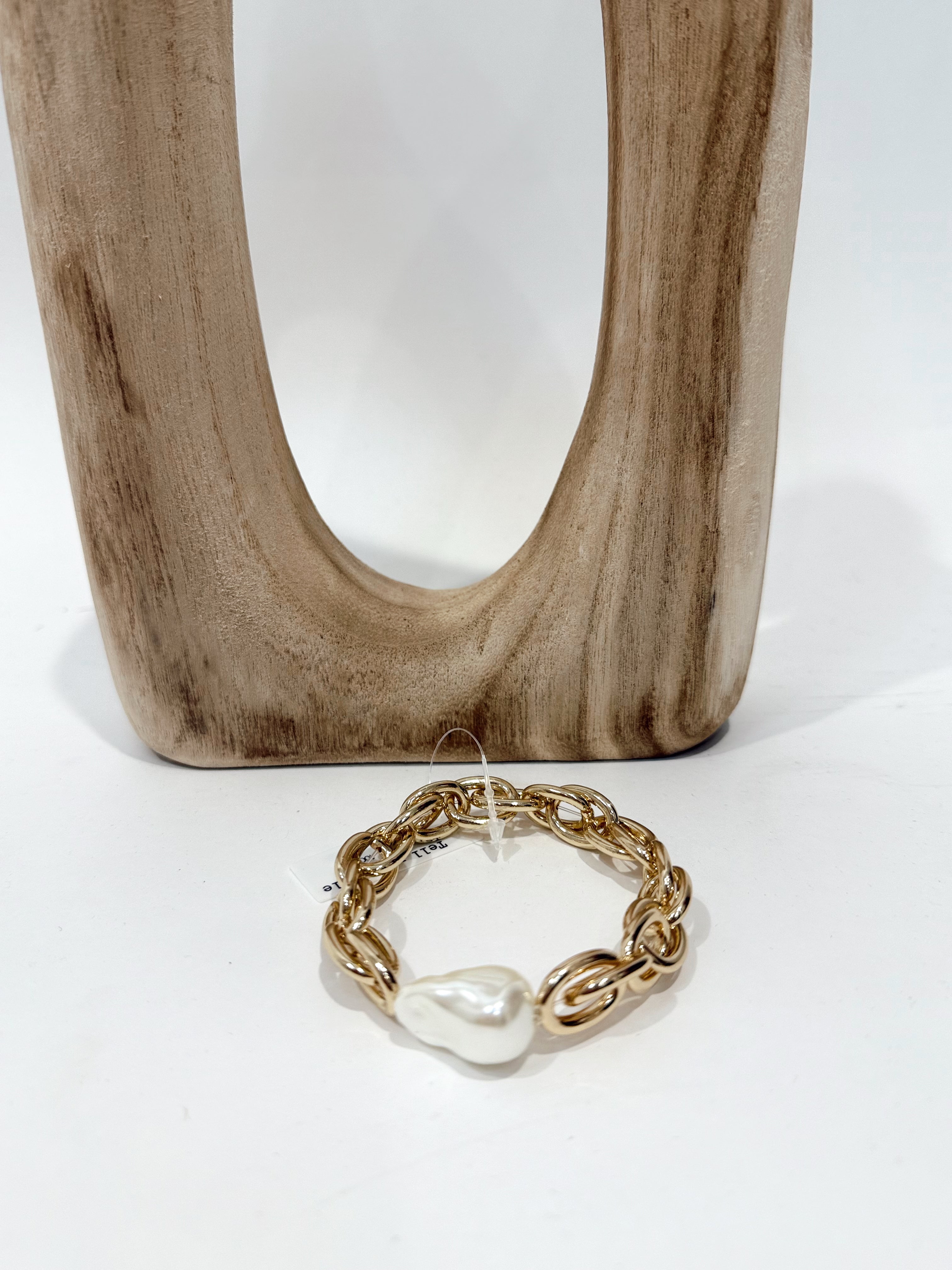 Caroline Hill - Harrie Link with Pearl