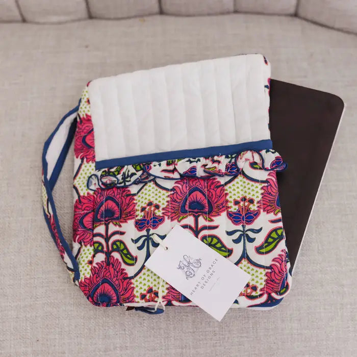 Primrose Luxe Quilted Scalloped Bible Cover