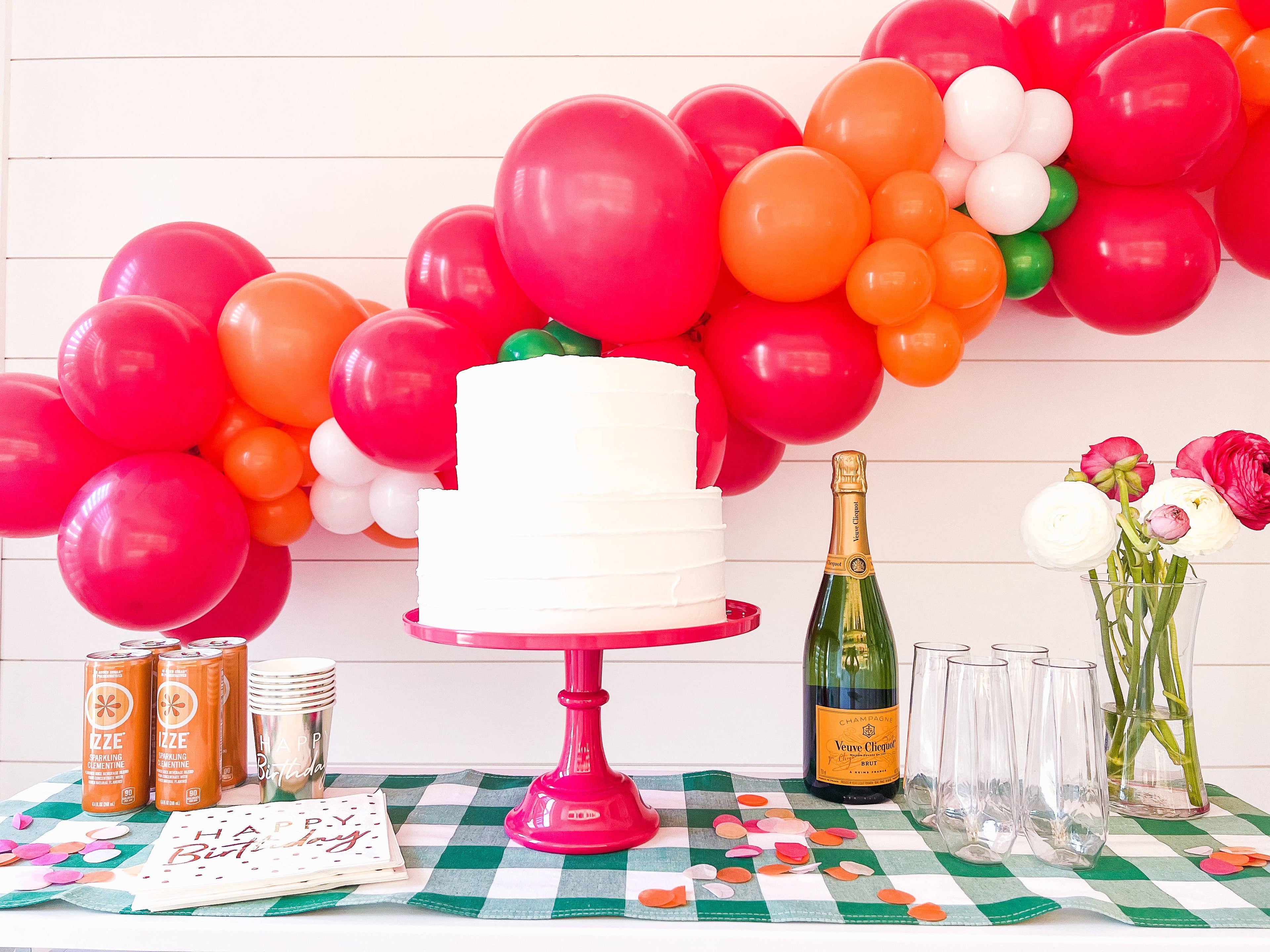 Sprinkles & Confetti Party Supplies - Hot Pink Melamine Cake Stand | Cupcake Stand