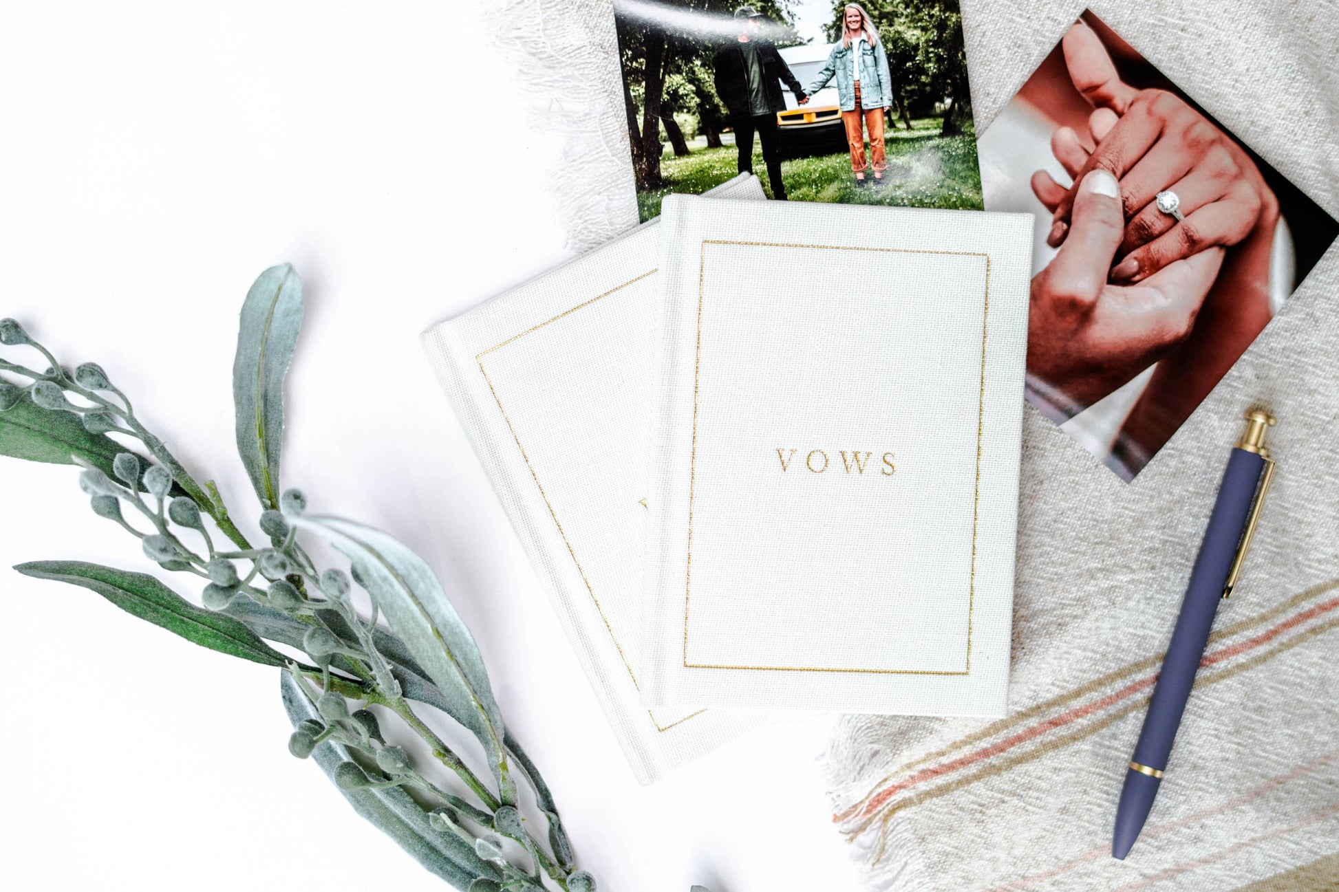 Duncan & Stone Paper Co. - Wedding Vow Books - Wedding Keepsake Book w/Gold Foil Linen: Off-White