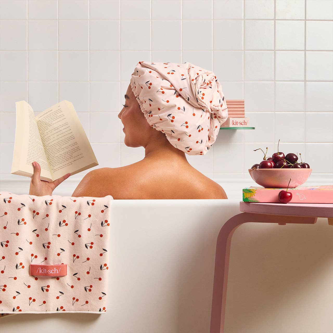 KITSCH - Satin-Lined Flexi Shower Cap - Cherry Print
