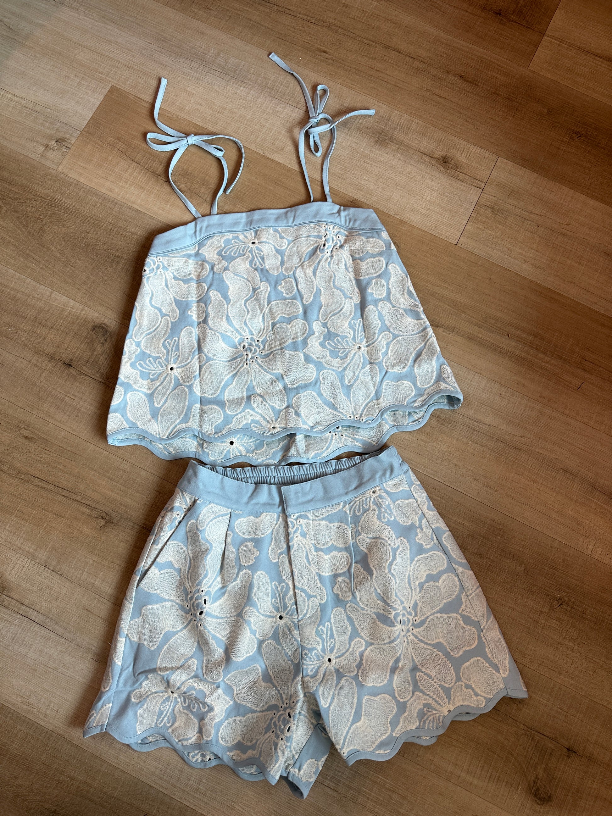A Blues Free Summer Shorts Set
