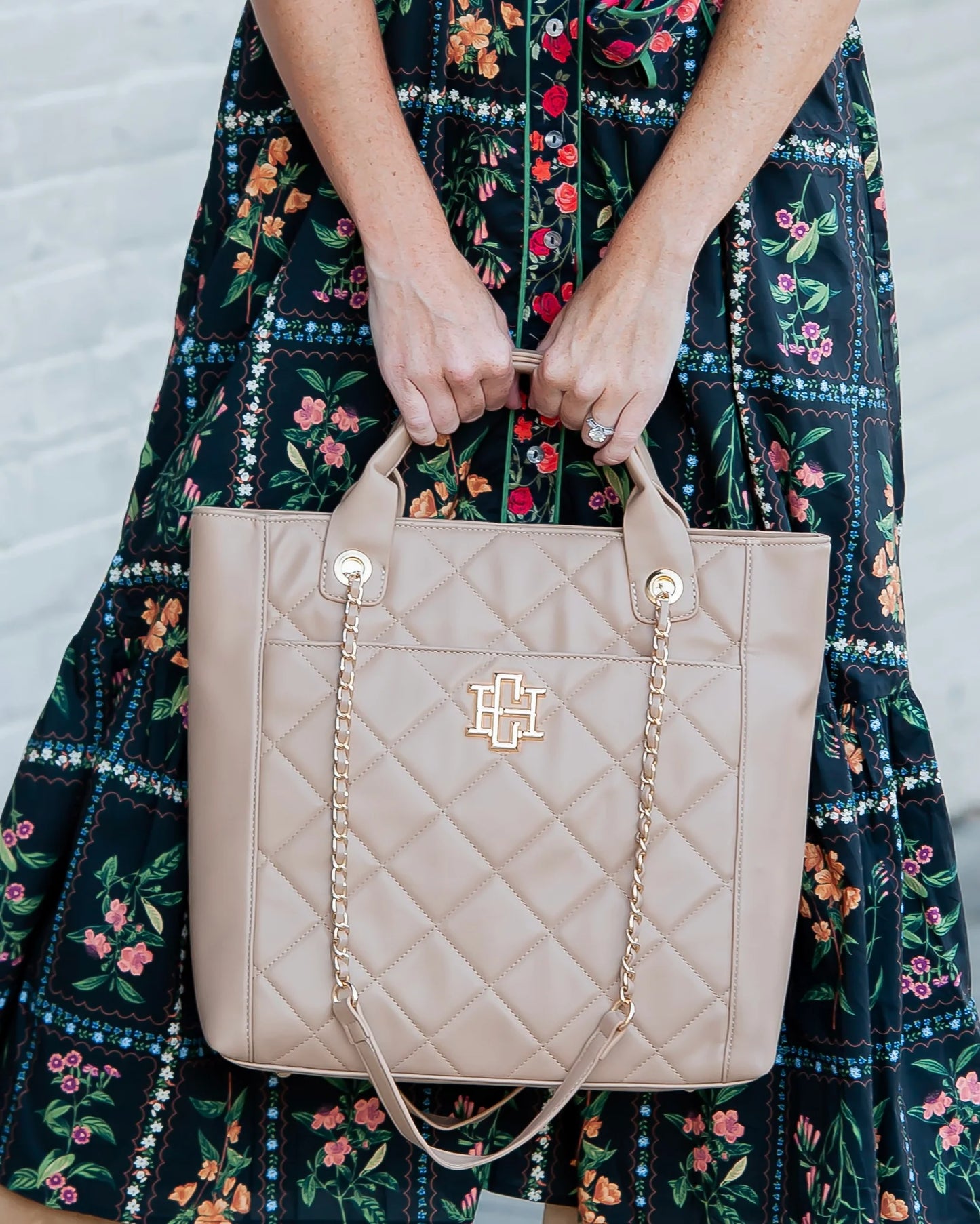 Caroline Hill - Kinzley Tote Latte LD